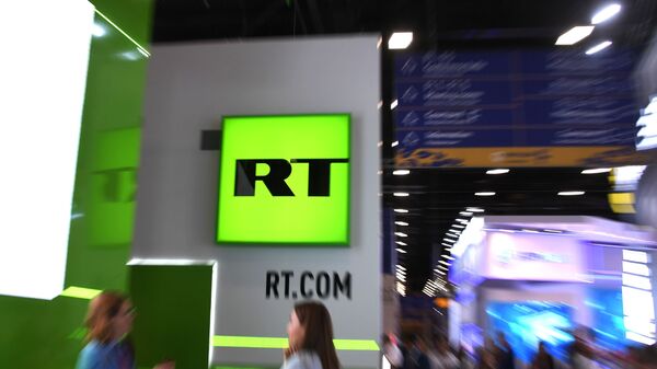 Logo de la cadena rusa RT - Sputnik Mundo