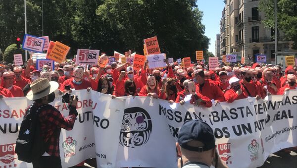 Los trabajadores de Nissan se manifiestan en Madrid - Sputnik Mundo