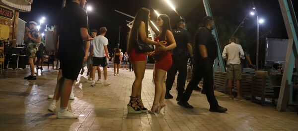 La vida nocturna en Mallorca, España La vida nocturna en Mallorca, España - Sputnik Mundo