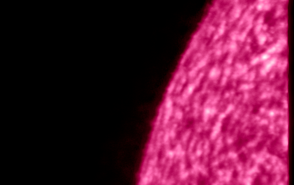 Imagen del Sol tomada por Solar Orbiter con luz ultravioleta - Sputnik Mundo