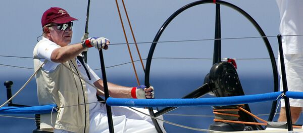 El rey emérito de España, Juan Carlos I, en el yate 'Bribón' en 2006 El rey emérito de España, Juan Carlos I, en el yate 'Bribón' en 2006 - Sputnik Mundo