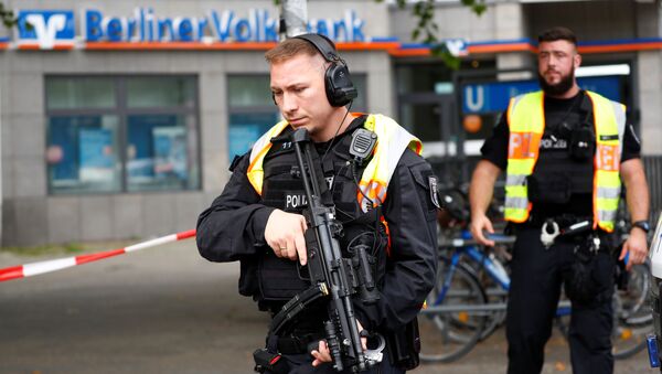 Policías en el lugar del ataque en Berlín - Sputnik Mundo