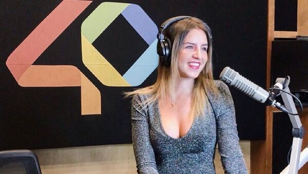 Paola Galina, locutora de la emisora de radio mexicana Los 40 - Sputnik Mundo