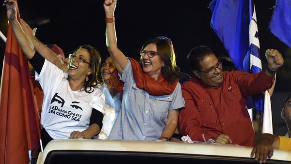 Jacqueline Faría (centro), nueva jefa de Gobierno del Distrito Capital de Venezuela - Sputnik Mundo