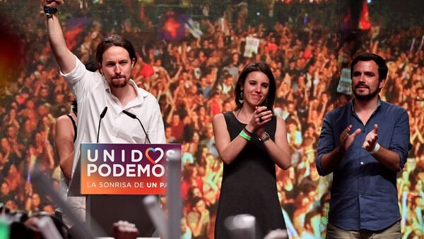 Pablo Iglesias, Irene Montero y Alberto Garzón, dirigentes de Unidas Podemos - Sputnik Mundo