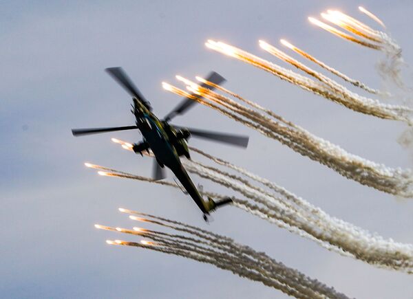 Los cazas y helicópteros más potentes de Rusia exponen su maestría en Army 2020

 - Sputnik Mundo