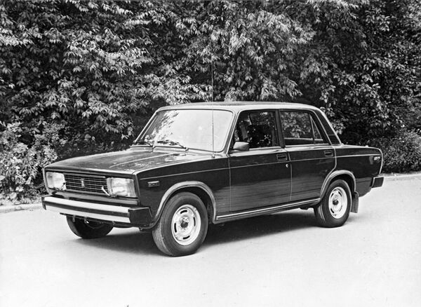 A prueba de tiempo: Dos modelos Lada, entre los coches más longevos del mundo A prueba de tiempo: Dos modelos Lada, entre los coches más longevos del mundo - Sputnik Mundo