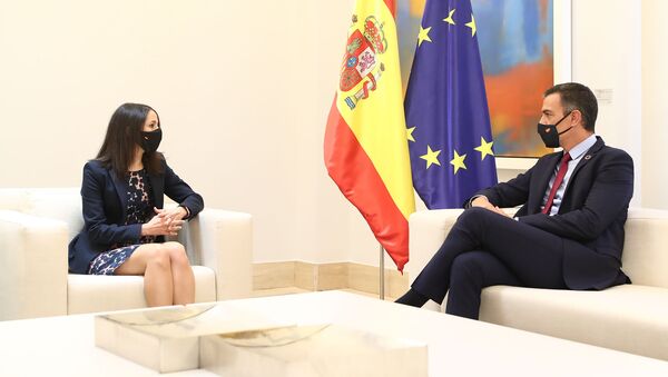Arrimadas y Sánchez en la reunión mantenido el 2 de septiembre - Sputnik Mundo