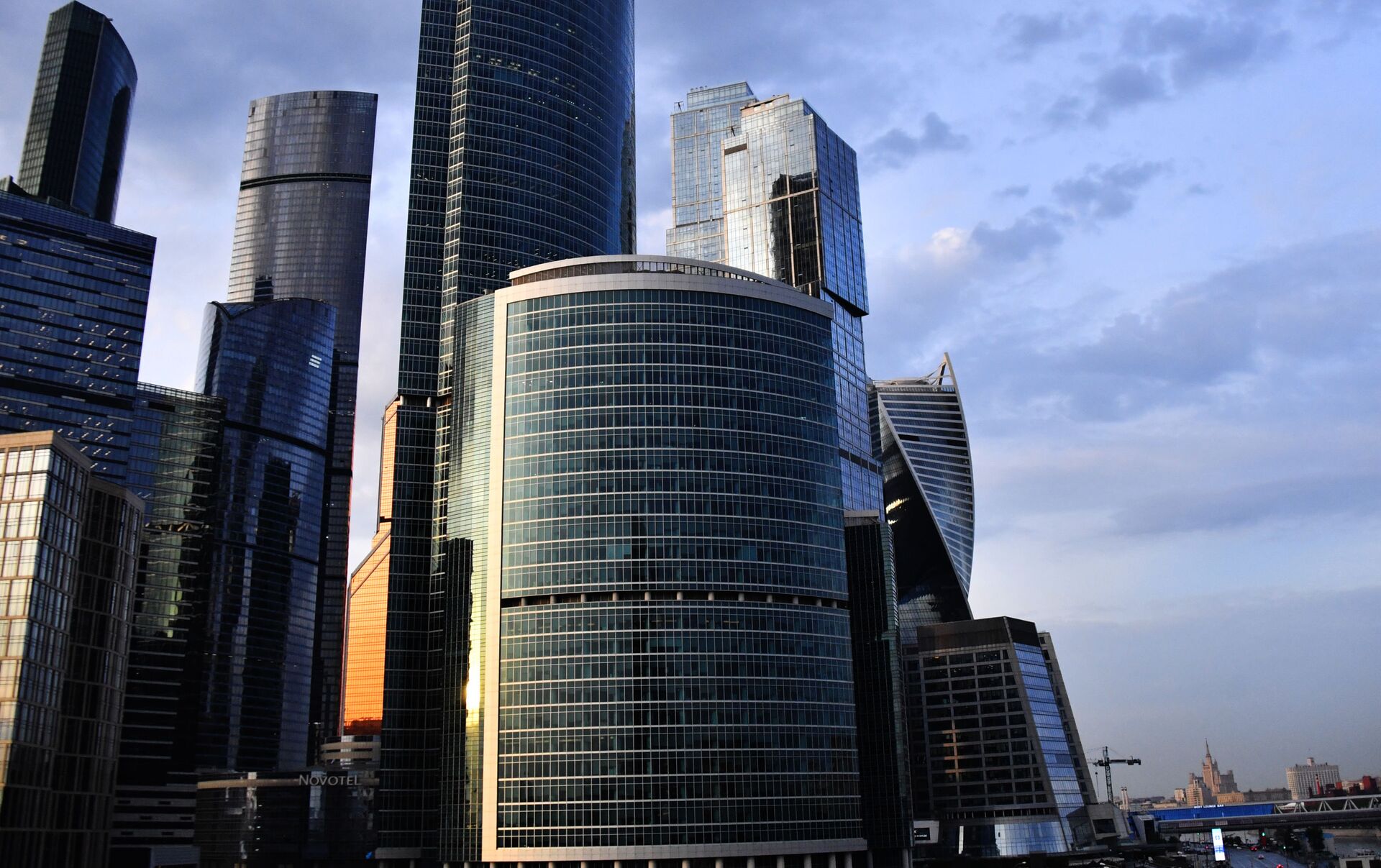 Москва сити отделы. Башня министерств Москва Сити. Инвесторы Москва Сити. Деловой центр. Москва Сити 2023.