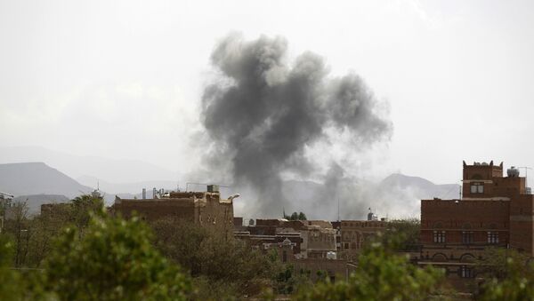 Explosión en Saná, Yemen - Sputnik Mundo