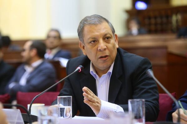 ¿Corrupción versus corrupción? La crisis política en Perú no termina ¿Corrupción versus corrupción? La crisis política en Perú no termina - Sputnik Mundo