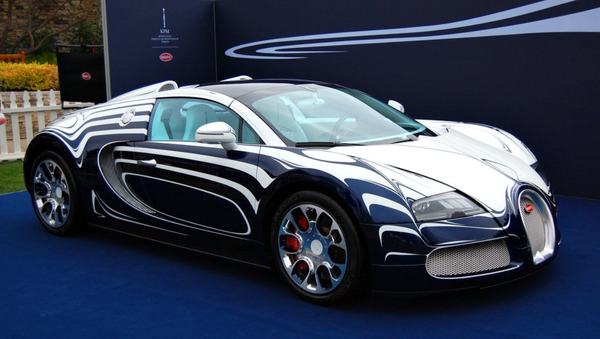 Un Bugatti Veyron, foto de archivo - Sputnik Mundo