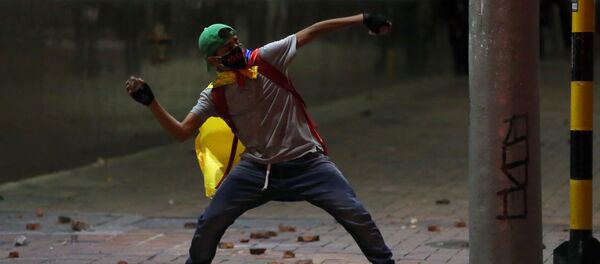 Enfrentamientos en Bogotá Enfrentamientos en Bogotá - Sputnik Mundo