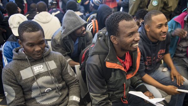 Migrantes haitianos en Santiago, Chile - Sputnik Mundo