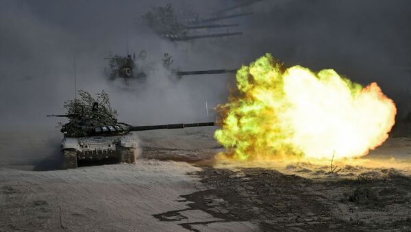 Los tanques T-72 (imagen referencial) - Sputnik Mundo