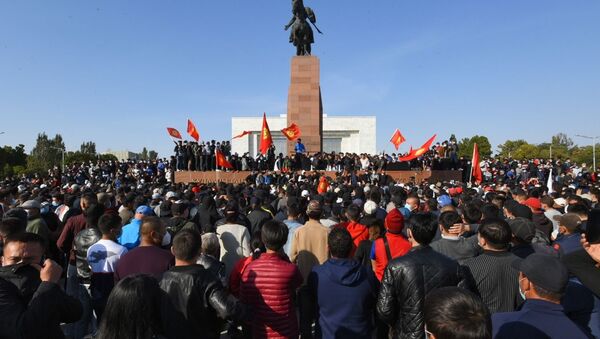 Protestas en la capital kirguisa Biskek - Sputnik Mundo