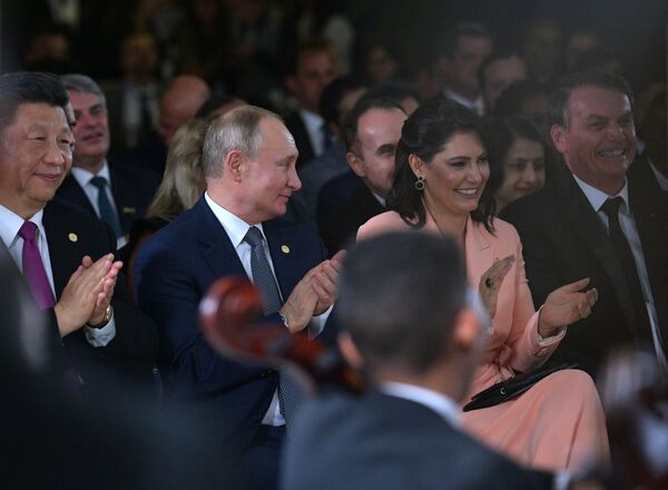 El presidente ruso Vladímir Putin cumple 68 años

 - Sputnik Mundo