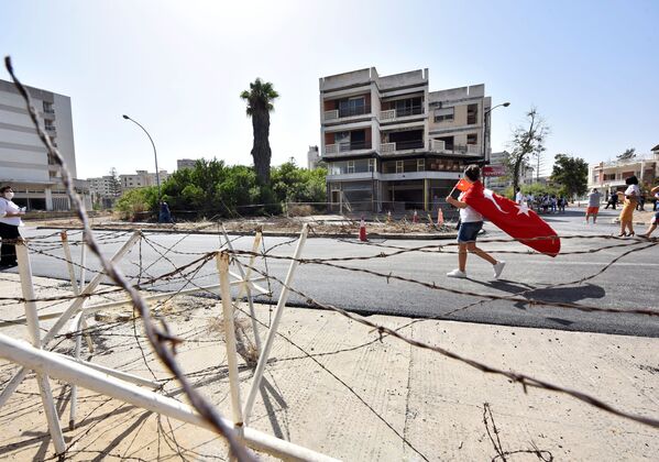 Varosha: la ciudad fantasma chipriota que vuelve a la vida Varosha: la ciudad fantasma chipriota que vuelve a la vida - Sputnik Mundo