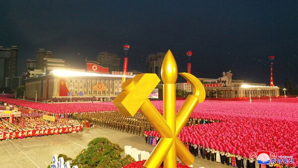 Desfile militar en Corea del Norte - Sputnik Mundo