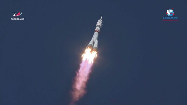 El lanzamiento de la nave Soyuz MS-17 - Sputnik Mundo