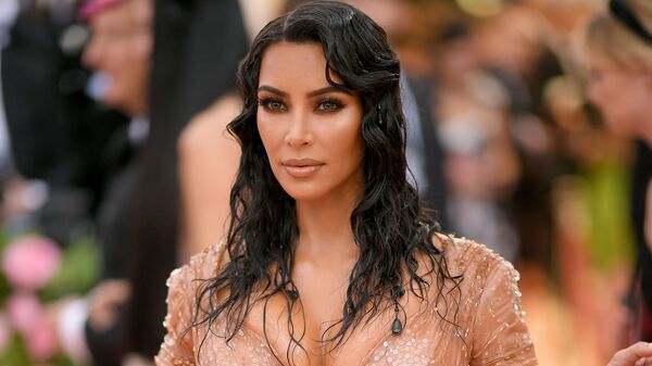 La mujer que convirtió su sexualidad en su profesión: Kim Kardashian cumple 40 años  

 - Sputnik Mundo