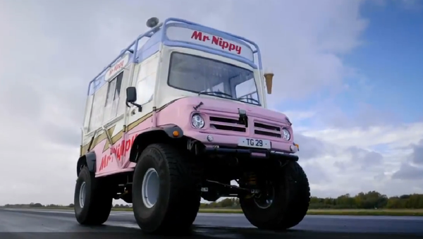 La furgoneta de helados Mr Nippy  - Sputnik Mundo