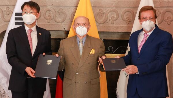 La firma del acuerdo entre Ecuador y Corea del Sur sobre la implementación del proyecto 'Ecuador-Venezuela: creando oportunidades de prosperidad' - Sputnik Mundo