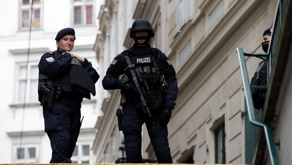 Policías en Viena, Austria - Sputnik Mundo