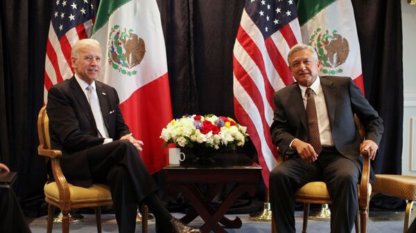 Joe Biden y Andrés Manuel López Obrador, 2012 - Sputnik Mundo