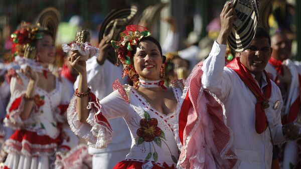 Bailarinas durante una edición del Carnaval de Barranquilla - Sputnik Mundo
