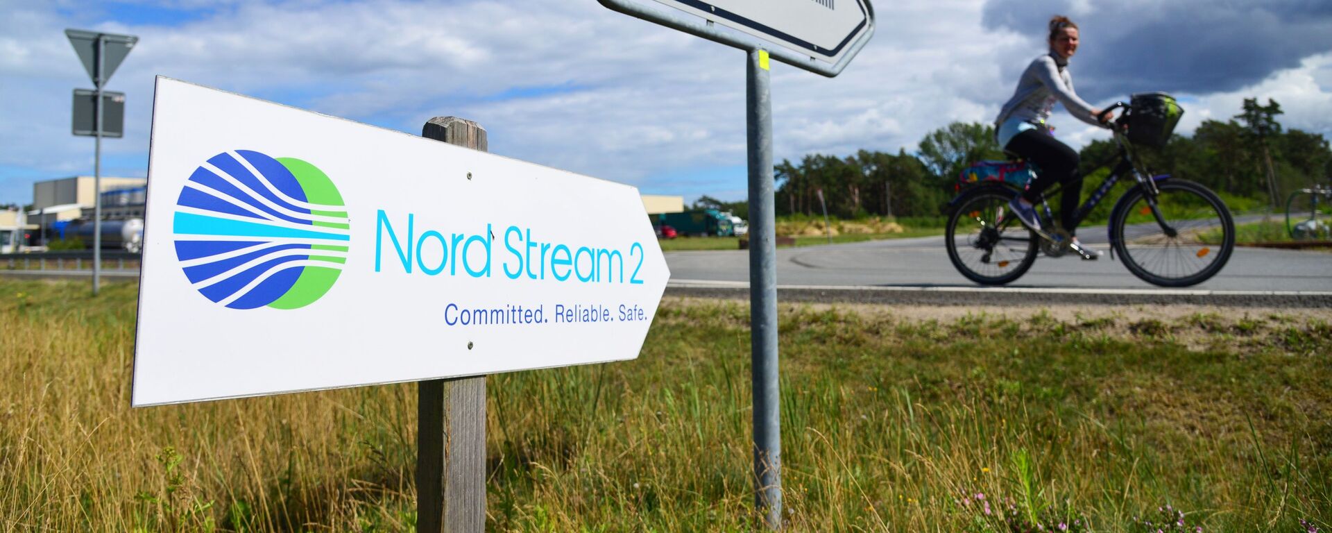 Una señal de Nord Stream 2 en Alemania - Sputnik Mundo, 1920, 05.02.2021