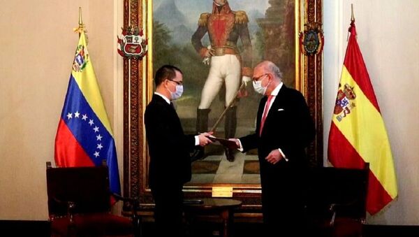 Recibo de la acreditación del nuevo Jefe de Misión de España en Venezuela, Juan Fernández Trigo - Sputnik Mundo
