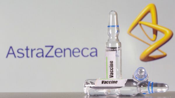 Unos tubos de ensayo con la vacuna AstraZeneca - Sputnik Mundo
