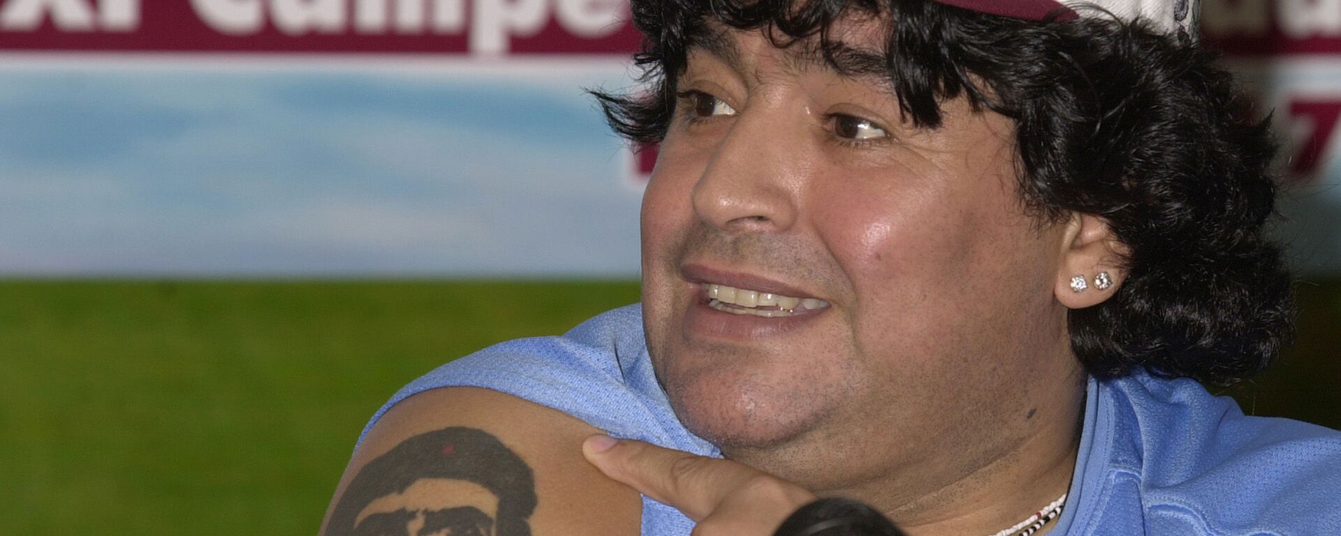 Diego Armando Maradona y su tatuaje del Che Guevara  - Sputnik Mundo, 1920, 27.11.2020