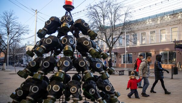Los árboles de Navidad más inusuales del 2020: máscaras antigás y trampas para langostas

 - Sputnik Mundo