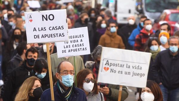 Manifestación en Madrid contra las casas de apuesta - Sputnik Mundo