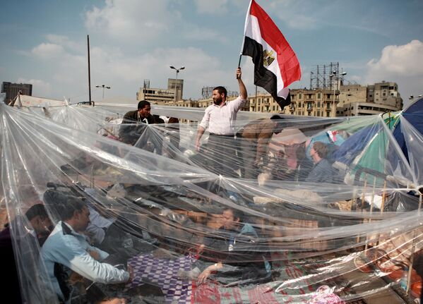 Los manifestantes en un campamento en la Plaza Tahrir de El Cairo - 9 de febrero de 2011. - Sputnik Mundo