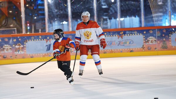 Dima Ashchepkov y Vladímir Putin - Sputnik Mundo