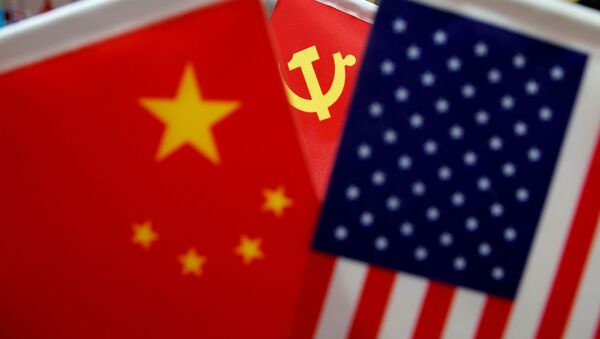 Las banderas de China, el partido comunista chino y EEUU - Sputnik Mundo