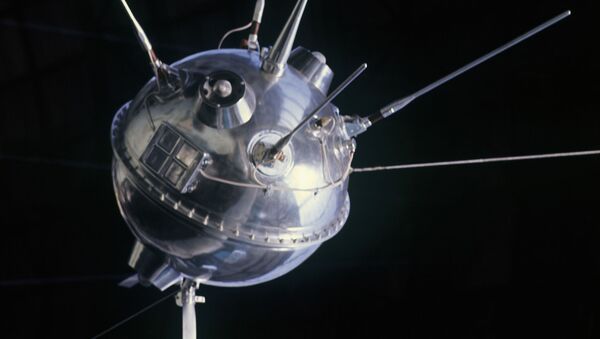 Luna-1, la primera sonda interplanetaria enviada hacia la Luna - Sputnik Mundo