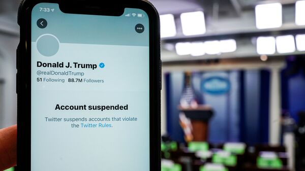 La cuenta de Donald Trump en Twitter - Sputnik Mundo