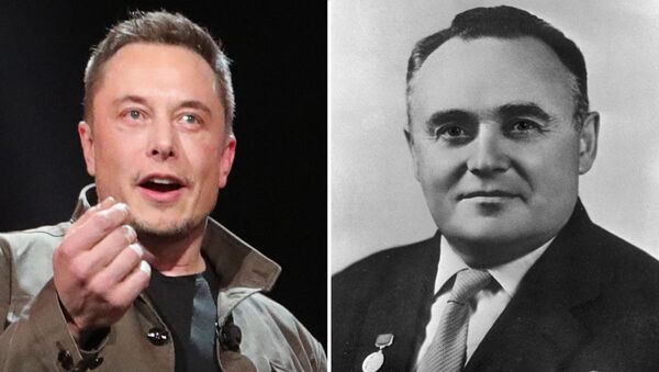 Elon Musk, fundador de SpaceX, y Seguéi Korolióv, ingeniero de cohetes soviético - Sputnik Mundo