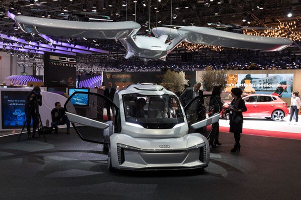 Concepto de vehículo eléctrico volador no tripulado de Audi AG, Airbus e ItalDesign Giugiaro.  - Sputnik Mundo