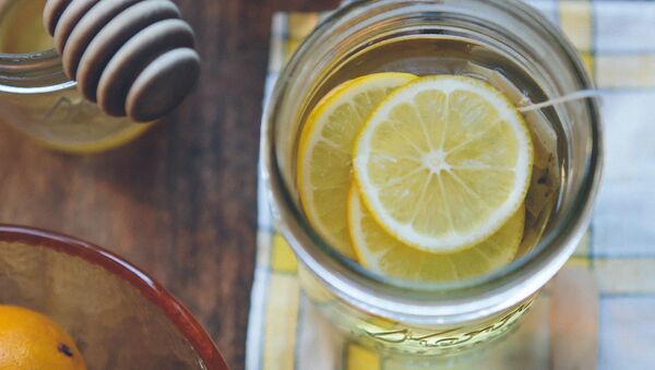 Un té con unas rodajas de limón - Sputnik Mundo