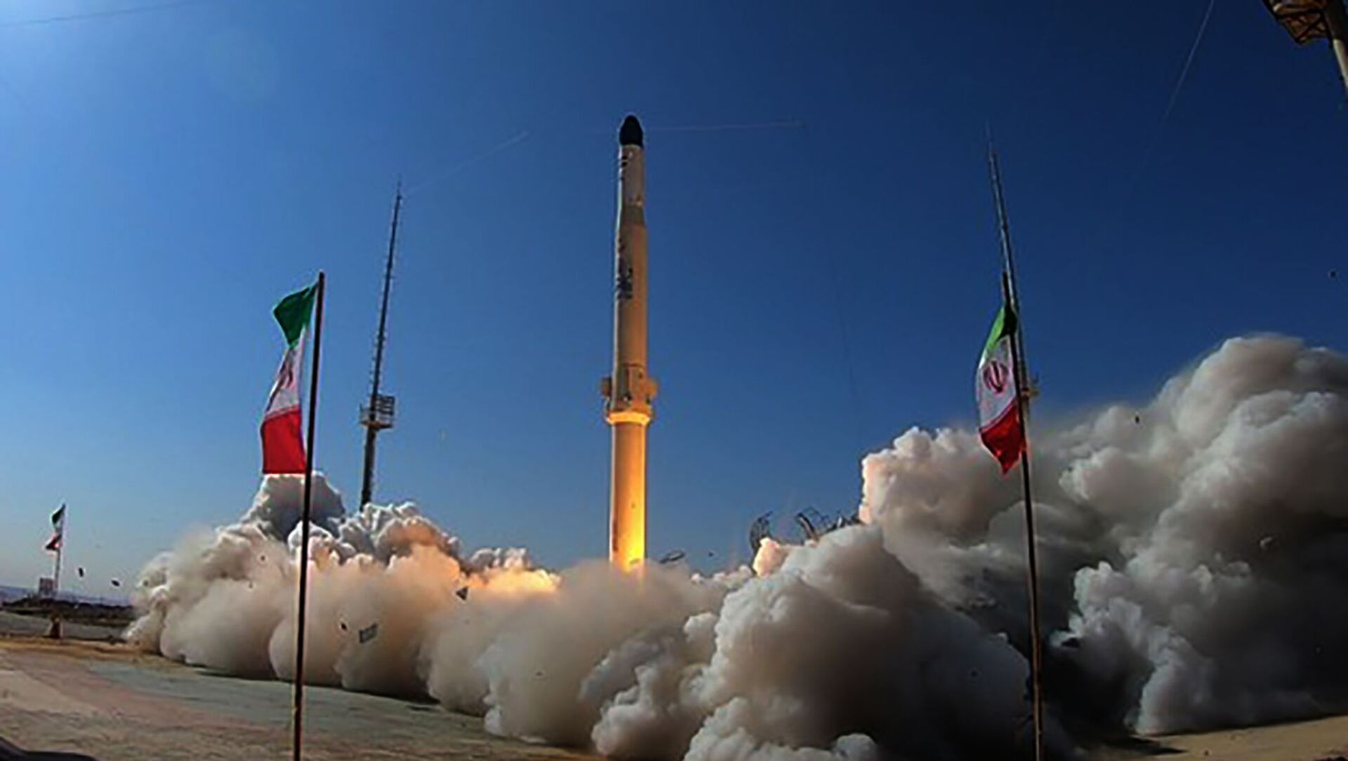 Lanzamiento de un nuevo cohete portador por Irán - Sputnik Mundo, 1920, 01.02.2021