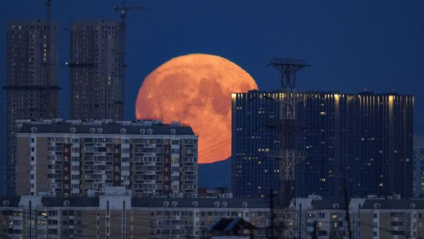 La Luna vista desde Moscú - Sputnik Mundo
