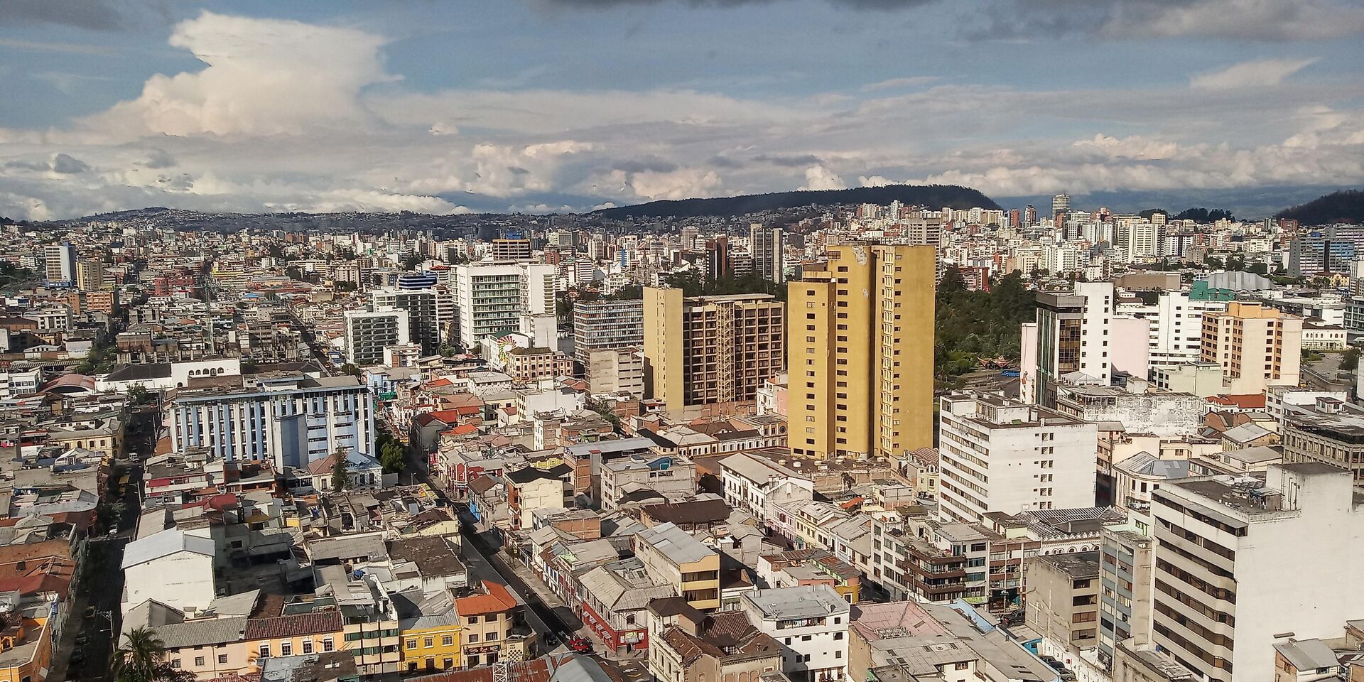 Vista sobre Quito desde la prefectura de Pichincha - Sputnik Mundo, 1920, 12.02.2021