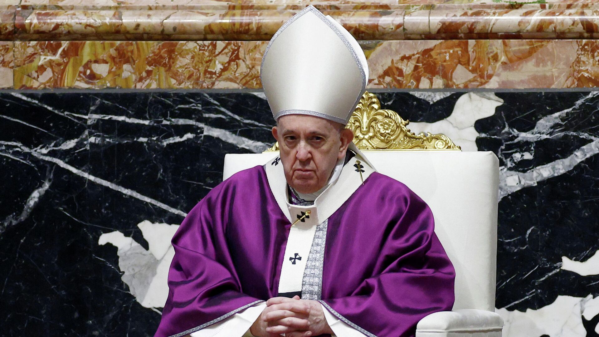 É escandaloso que em plena pandemia não cessem as guerras”- Papa