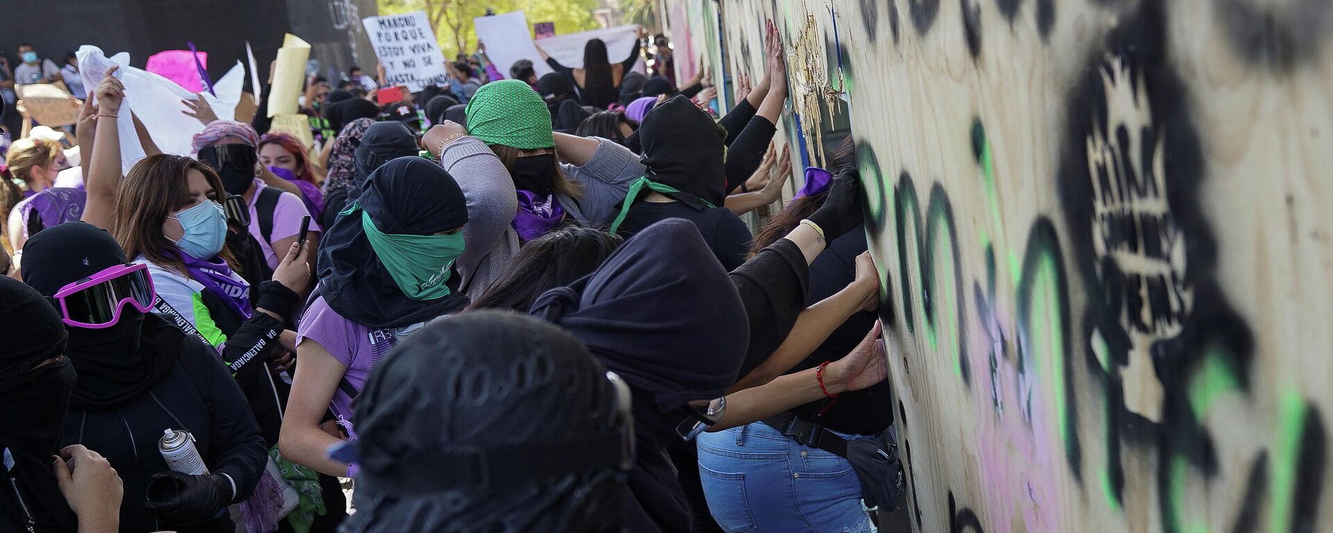Protestas feministas en la Ciudad de México en el Día Internacional de la Mujer - Sputnik Mundo, 1920, 02.04.2021