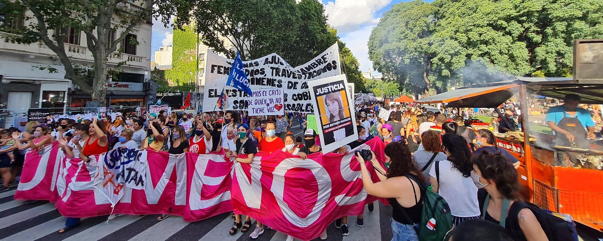 El Día Internacional de la Mujer fue otra jornada de lucha del feminismo fuera del Congreso argentino - Sputnik Mundo, 1920, 20.07.2021